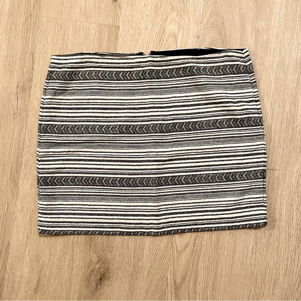 GAP mini skirt